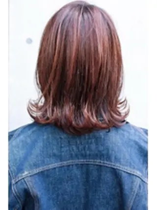 ミディアム 大江 美穂のヘアスタイル