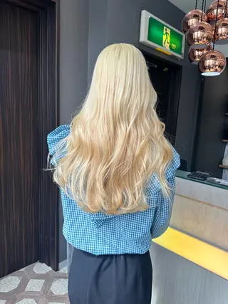 ロング HINAKO🩵 寒色カラー🪽のヘアスタイル