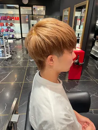 カラー メンズ 森 亜紗美のヘアスタイル