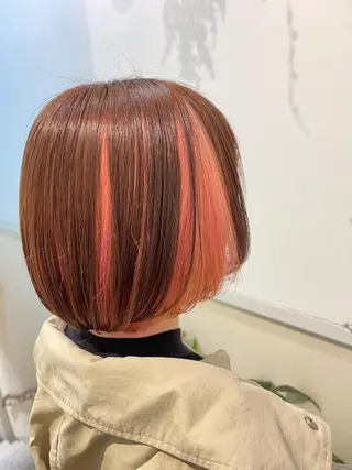 ショート カラー イシイ シオリのヘアスタイル