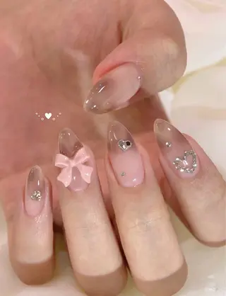 ネイル Rencontre所属・Rencontre 四谷三丁目韓国ネイルのネイルデザイン