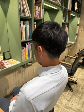 ショート カラー メンズ 渡邊 彩乃のヘアスタイル