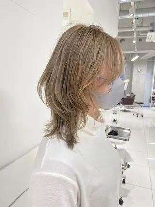 ミディアム カラー Amelie所属・Amelie yunのヘアスタイル