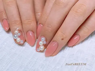 ネイル THECOLORS所属・近貞 莉奈のネイルデザイン