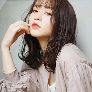 ミディアム hoNua. 栄/透明感カラーのヘアスタイル