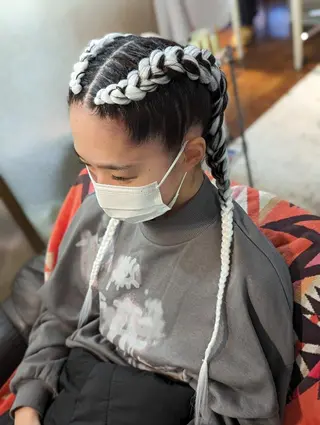 ヘアアレンジ セミロング scamp ★のヘアスタイル