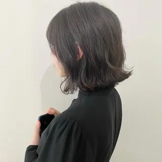 ミディアム 川野 彩海のヘアスタイル