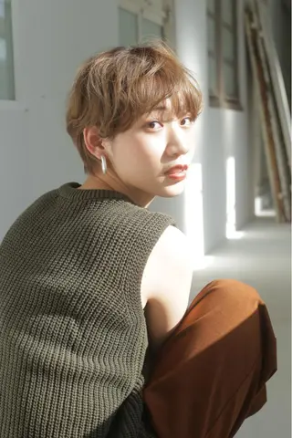 ショート カラー 保子 祐里香のヘアスタイル