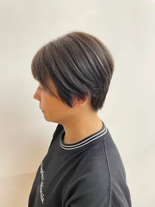 ショート カラー MINDS LINO Reinaのヘアスタイル