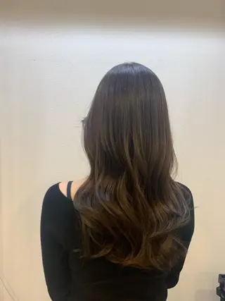 ロング カラー 韓国🇰🇷髪質改善 Chisaki치사키のヘアスタイル