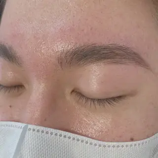 アイブロウ salt所属・salt まつげ/眉毛のマツエク・マツパデザイン