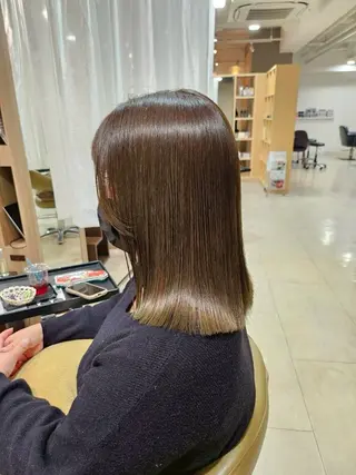 ミディアム 岩岡 つなみのヘアスタイル