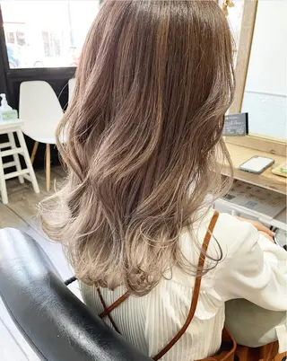 ロング FERIA梅田🖤 透明感カラー🎀のヘアスタイル