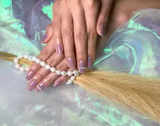 ネイル pink ladyサロン所属・べ にのネイルデザイン