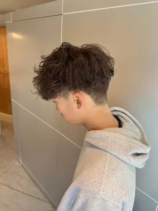 ミディアム パーマ メンズ メンズパーマ達人/ フェード/イツキのヘアスタイル