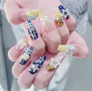 ネイル Hina 池袋 長だしチップ専門店のネイルデザイン