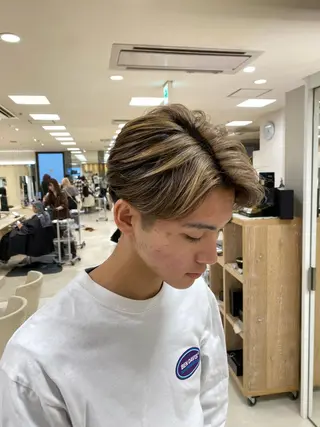 ショート カラー メンズ 湘南/メンズパーマ/ ハイライト/ユチカのヘアスタイル