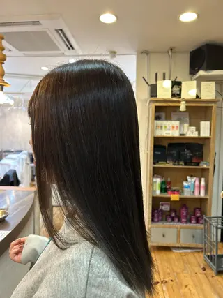 ロング 内田 有紗のヘアスタイル