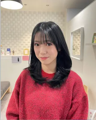 ミディアム CARE神戸店所属・SAKI /カラー/神戸/三宮のヘアスタイル