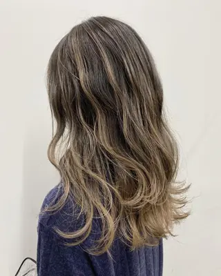 ミディアム カラー ヘアアレンジ 【公式】amble luxe池袋東口🩷のヘアスタイル