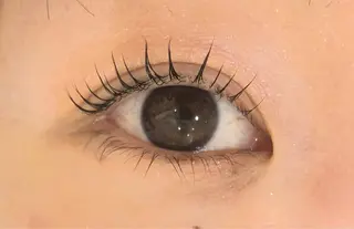 マツエク・マツパ カドムラ モエのヘアスタイル