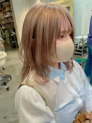 ミディアム カラー SALOWIN所属・ブリーチ✨ ボブ🪢レイヤーのヘアスタイル