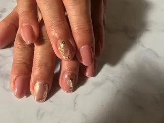 ミディアム nouva nailsのネイルデザイン