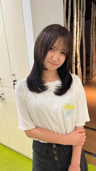 ミディアム 板倉 有香のヘアスタイル