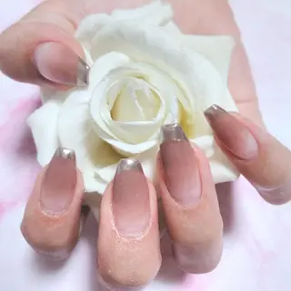 ネイル エステとネイル ローズコンフォートのネイルデザイン