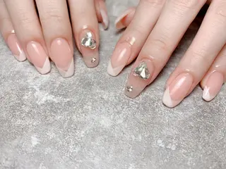 ネイル MiKi Nai池袋 長さだし得意のネイルデザイン