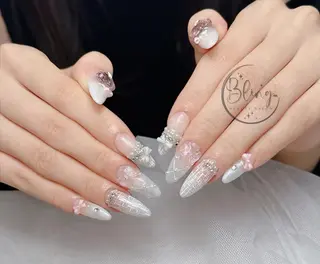 ロング Bling Salonのネイルデザイン