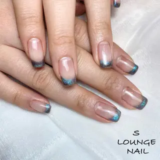 ネイル S LOUNGE NAIL所属・パーツたくさん🍓 SUMIのネイルデザイン