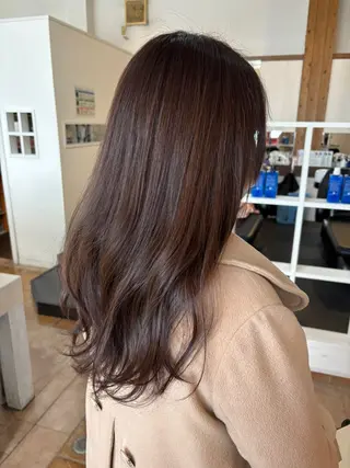 ロング カラー 川元 汐音のヘアスタイル