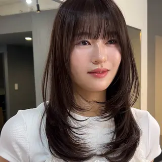 ロング 亀井 詩奈のヘアスタイル
