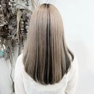 セミロング ピンク・ラベンダー 艶カラー🍁かえでのヘアスタイル