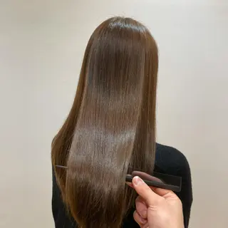 セミロング uka 東京ミッドタウン 六本木所属・🥀似合わせ🥀 柔らかカラー・タイトのヘアスタイル