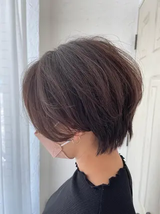 ショート カラー fio マナミのヘアスタイル