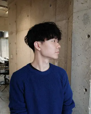 ミディアム 宮崎 恵多のヘアスタイル