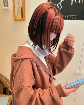 ショート カラー ﾊｲﾄｰﾝ/ｼｮｰﾄ 村上淳乃🐥のヘアスタイル