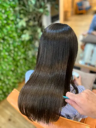 ロング ⚪️髪質改善 縮毛 店長 コウ⚪️のヘアスタイル