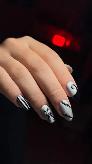 ネイル 青木 みあの眉毛・アイブロウイメージ