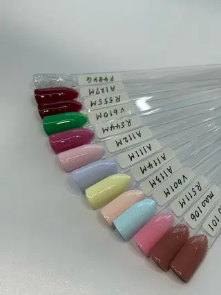 ネイル LELLE所属・LELLE ぴすのネイルデザイン