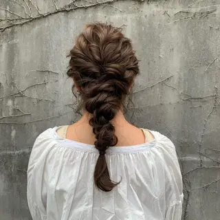 ロング ヘアアレンジ ウスイ ハルカのヘアスタイル