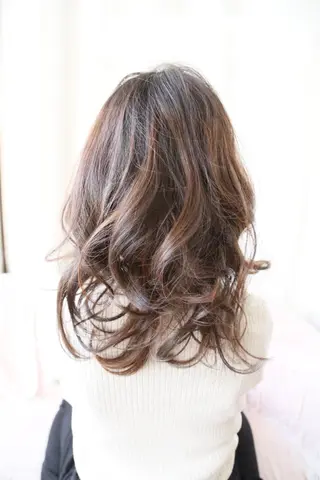 ミディアム カラー 森 宇旦のヘアスタイル