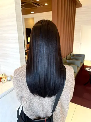 カラー 佐藤 華音のヘアスタイル