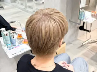 ショート 緑川 佳薫のヘアスタイル