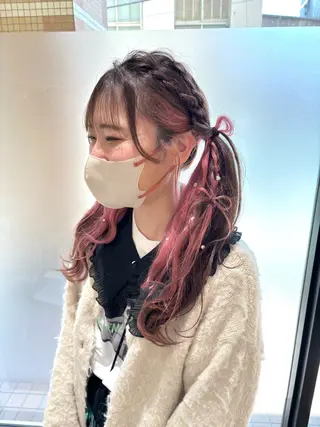 ロング ヘアアレンジ miwa♡暖色カラー 盛れる顔周り.ヘアメのヘアスタイル