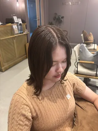 ミディアム Iris by artina 武蔵小杉店【イリス バイ アルティナ】所属・🎼レイヤー/顔周り カット/nene♬のヘアスタイル