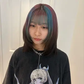 ミディアム カラー HIKARI🐈⬛ ハイトーン×デザインのヘアスタイル