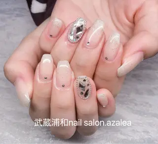 ネイル R inのネイルデザイン